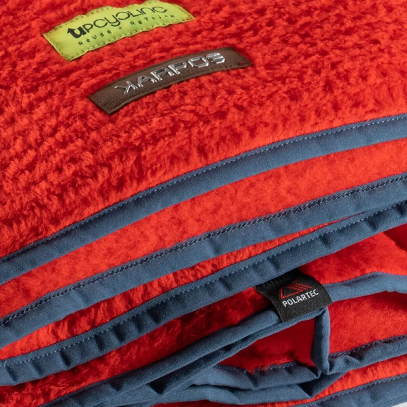 Accessories | Upcycled | Karpos PINA BLANKET FIERY RED